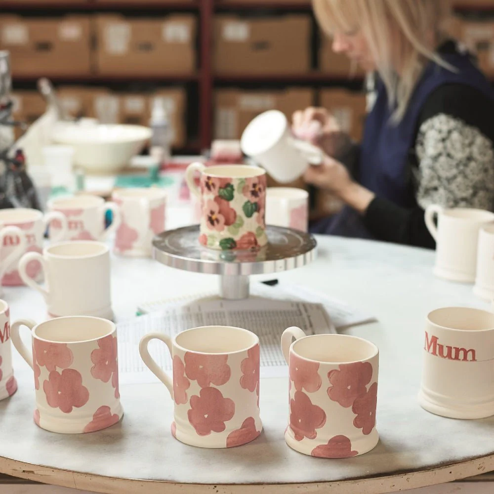 Breakfast, Decorating Studio & Factory Tour Experience - Image 4