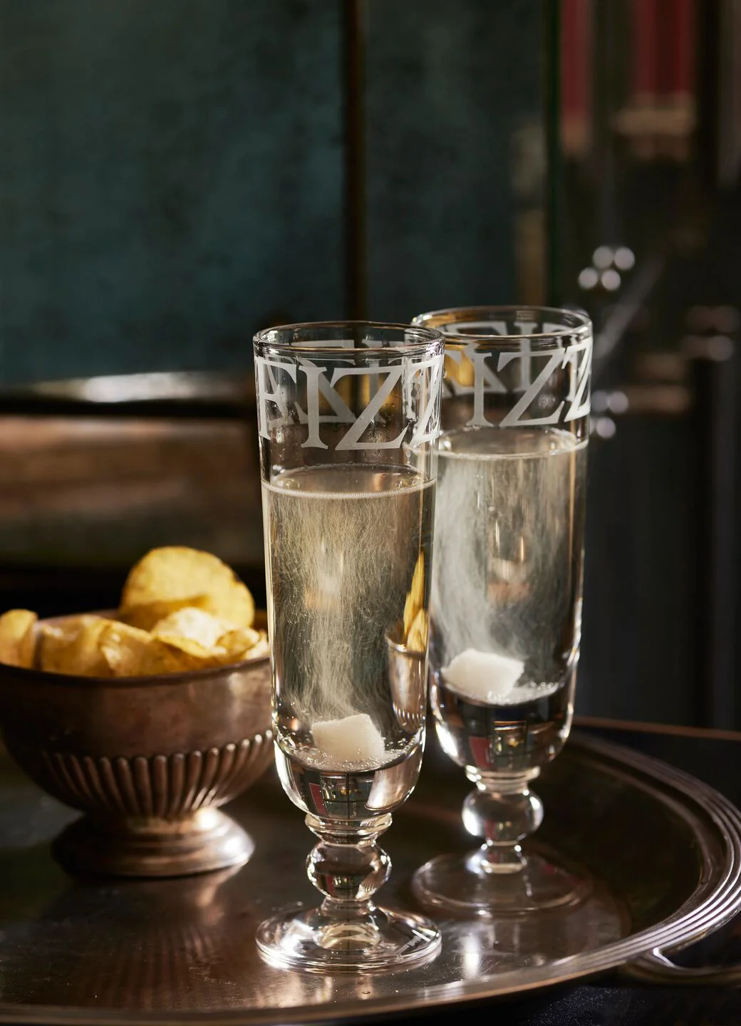 Black Toast Set Of 2 Crystal Glass Flutes - Image 3