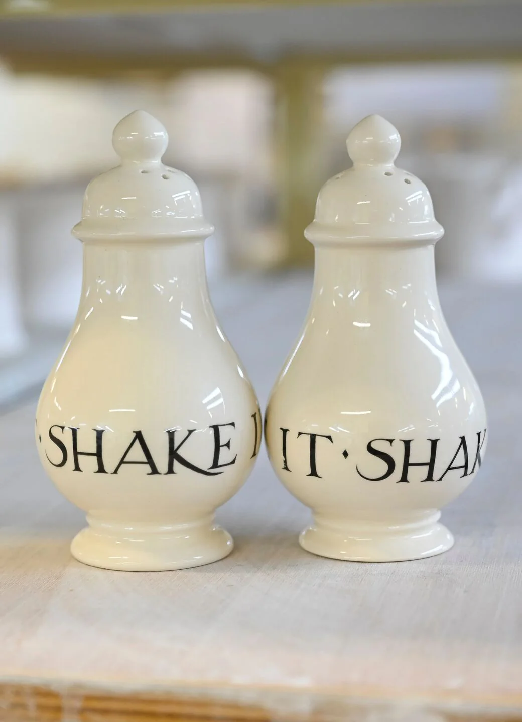 Black Toast Sugar Shaker - Image 5