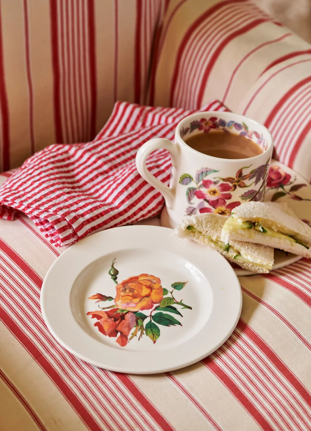 Granny's Roses Small Side Plate, 6.5 Inch - Image 4