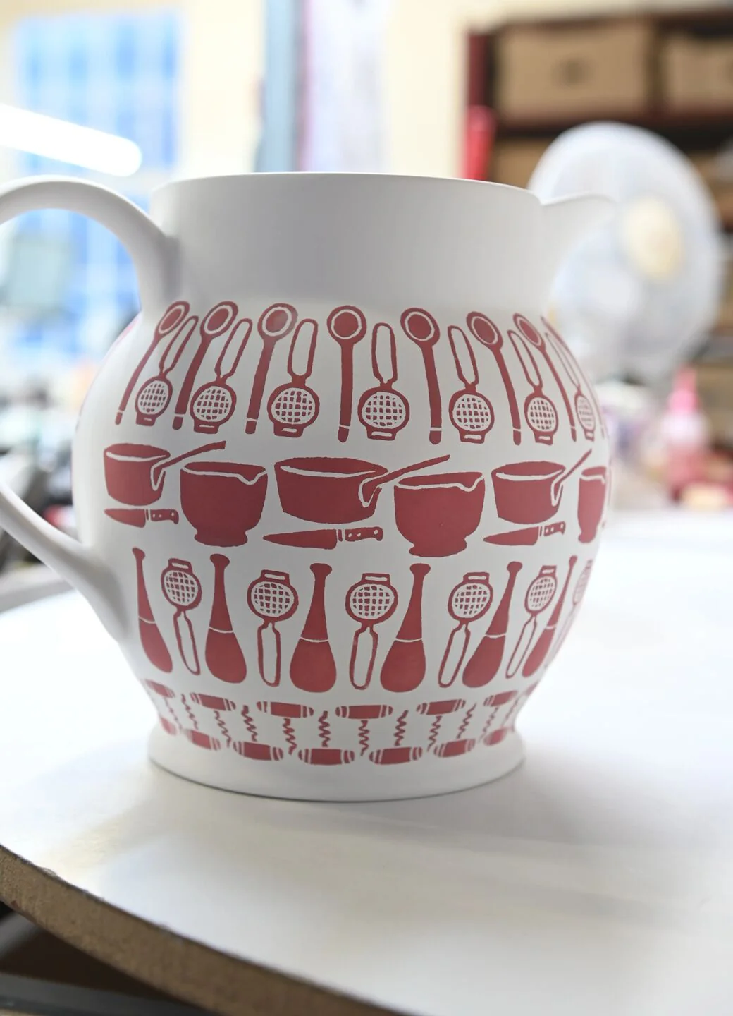 Kitchen Life 6 Pint Jug - Image 6