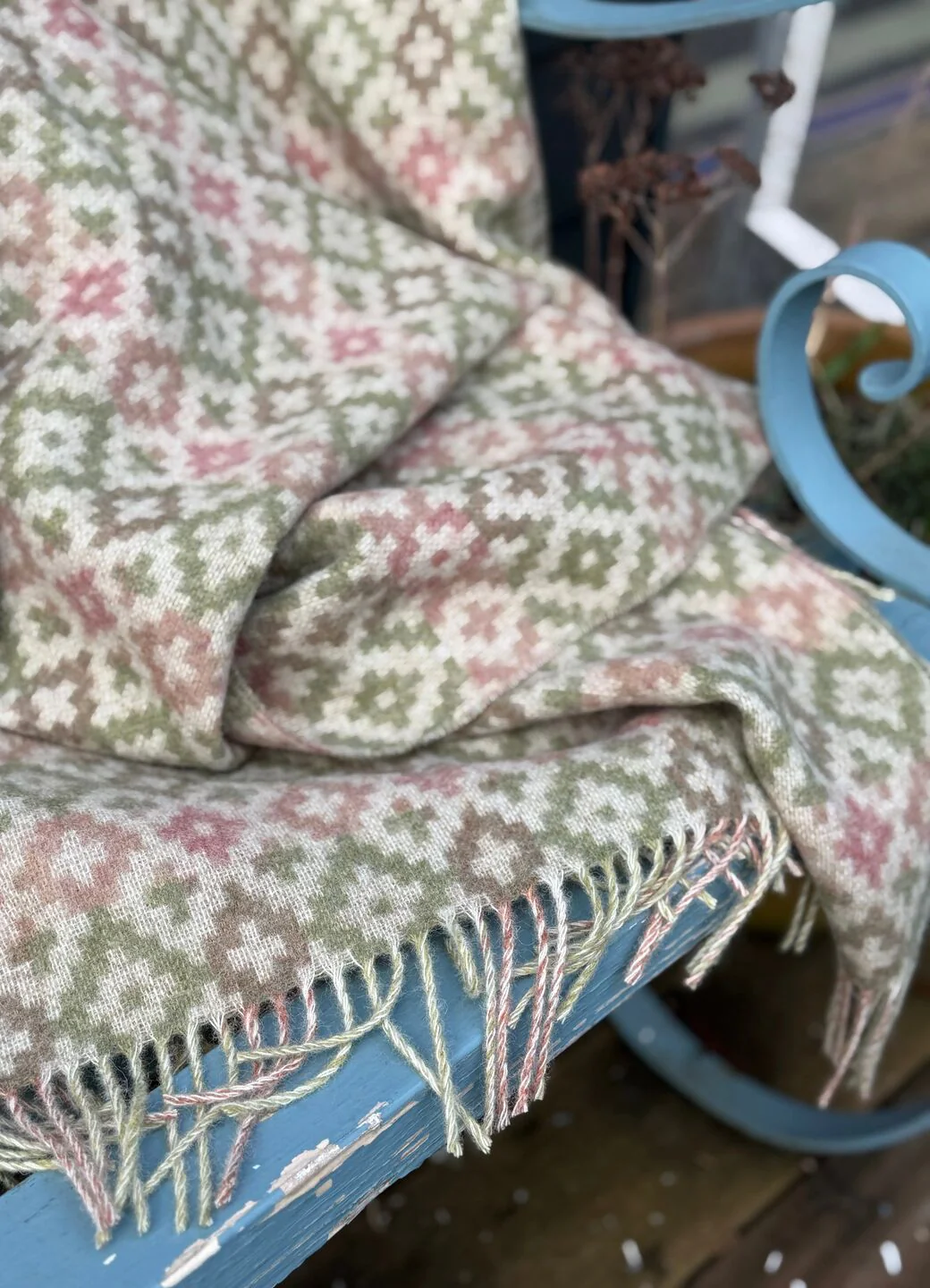 Pink & Green Patterned Wool Throw 140cm X 185cm - Image 4