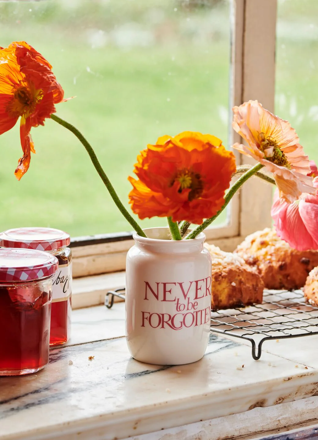Pink Toast Medium Jam Jar - Image 4