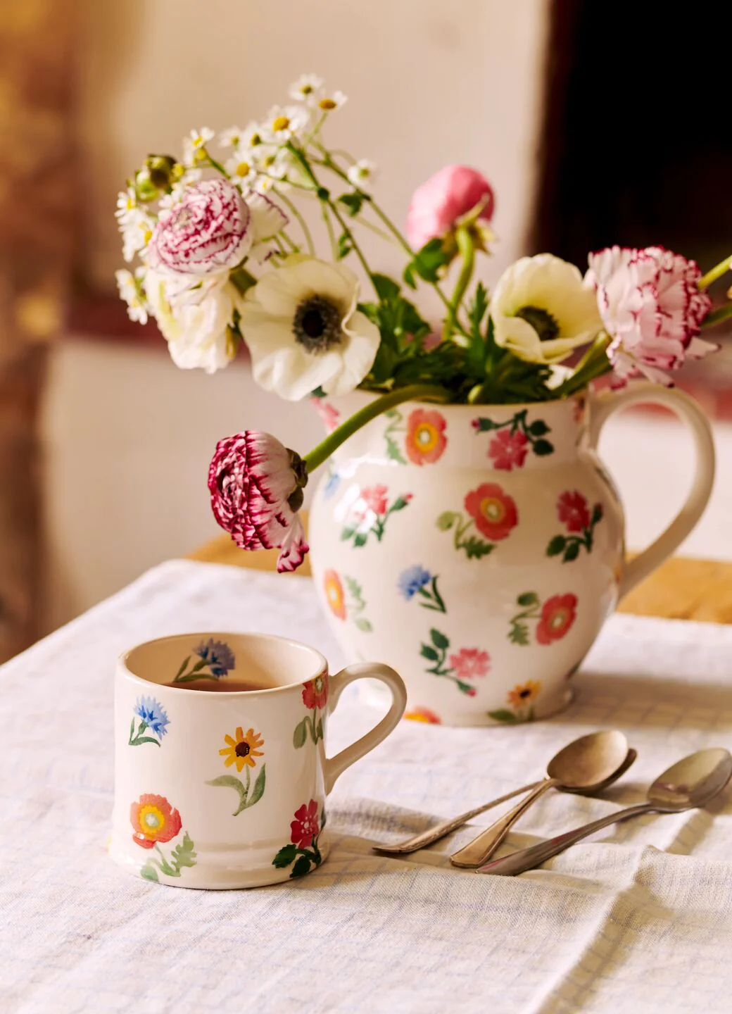 Poppies & Pinks Small Mug - Image 6